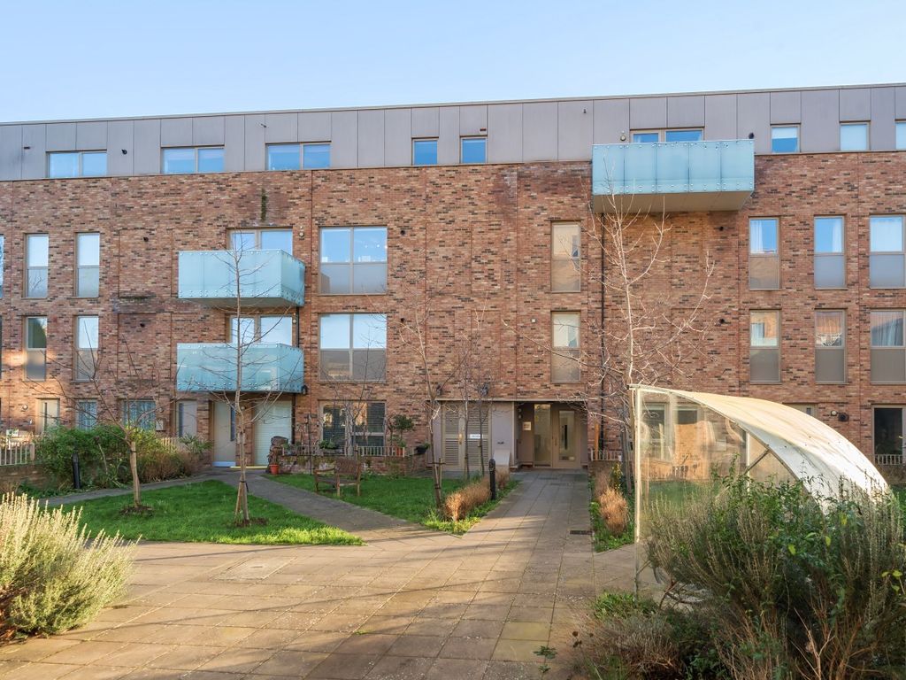 1 bed flat for sale in Megan Court, 29 Pomeroy Street, London SE14, £136,500