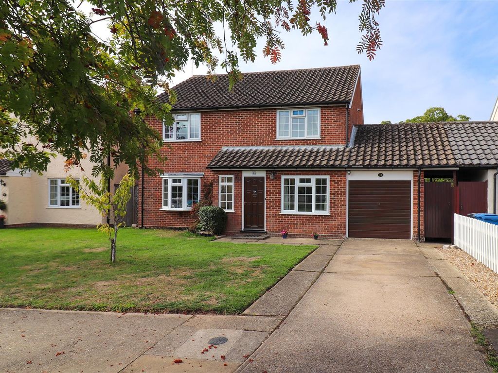 4 bed detached house to rent in Ann Beaumont Way, Hadleigh, Ipswich IP7, £1,600 pcm