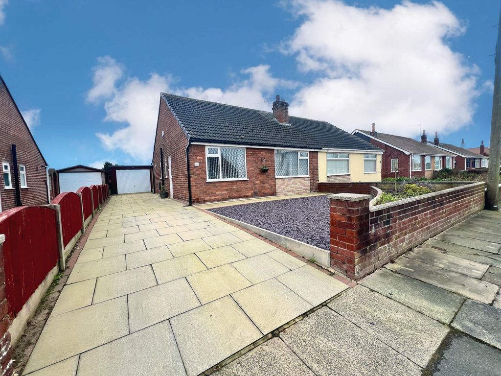 2 bed bungalow for sale in Berwick Avenue, Cleveleys FY5, £195,000