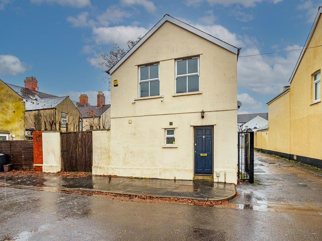 2 bed detached house to rent in Bromsgrove Street, Cardiff CF11, £1,100 pcm