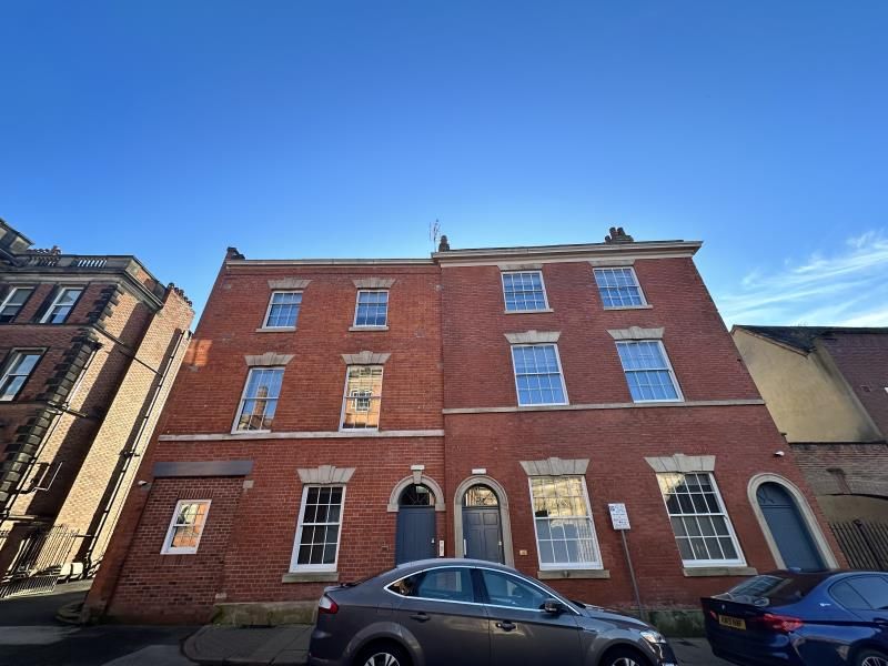 2 bed flat to rent in St. Marys Gate, Derby DE1, £1,000 pcm