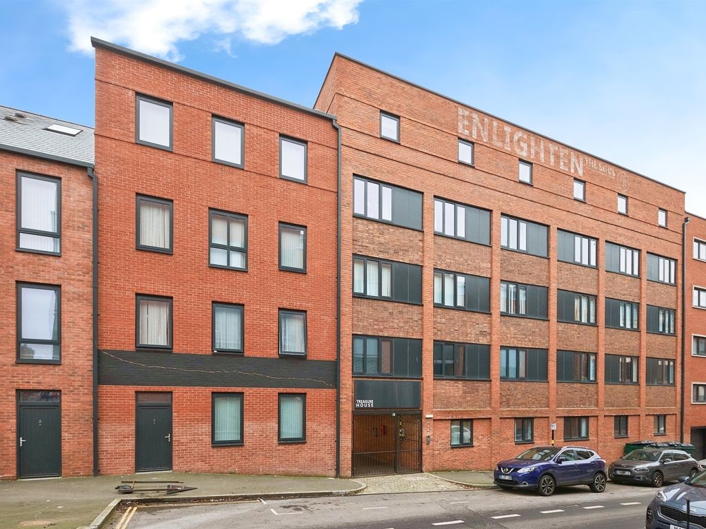3 bed penthouse for sale in Carver Street, Hockley, Birmingham B1, £425,000