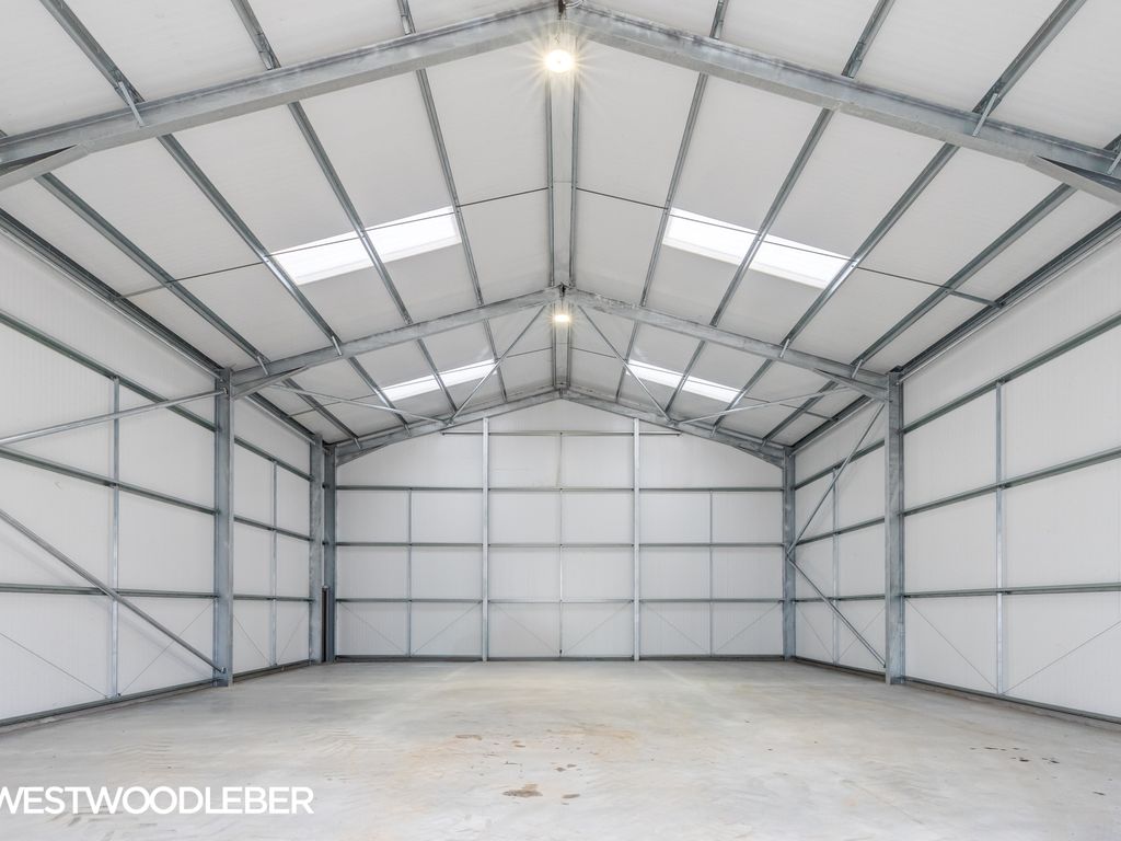 Warehouse to let in Sedge Green, Roydon, Harlow CM19, £48,000 pa