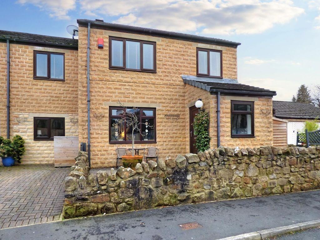 4 bed semi-detached house for sale in Carleton Avenue, Skipton BD23, £365,000