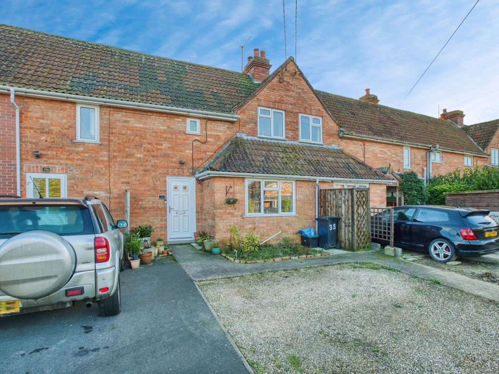 2 bed detached house for sale in Bowden Road, Templecombe BA8, £200,000