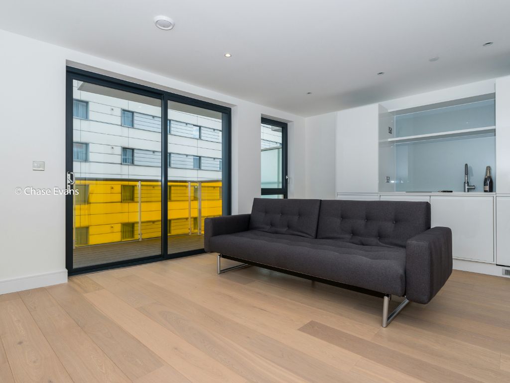 Studio to rent in Cityscape, Kensington Apartments, Aldgate E1, £2,383 pcm