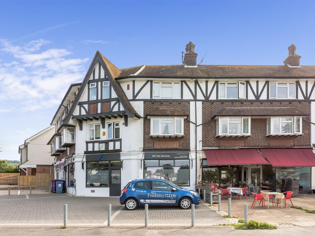1 bed flat for sale in Mackie Avenue, Brighton BN1, £190,000
