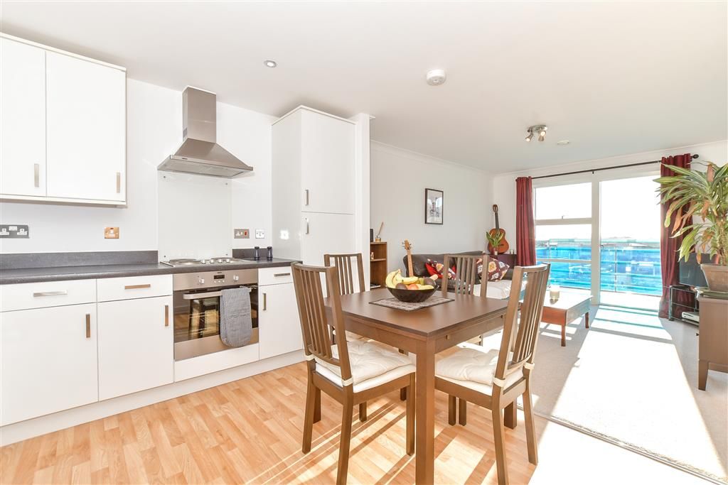 2 bed flat for sale in Military Road, Portsmouth, Hampshire PO3, £180,000