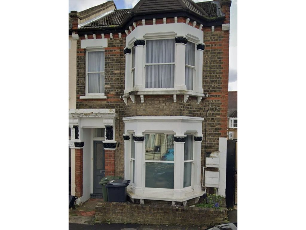 2 bed flat for sale in Brading Road, Brixton SW2, £500,000