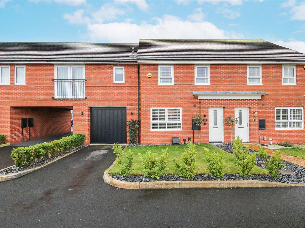 3 bed mews house for sale in Blowick Moss Lane, Southport PR8, £240,000