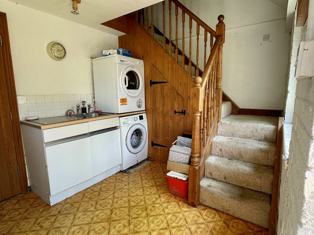3 bed property for sale in Ashford Road, Bethersden, Ashford TN26, £450,000