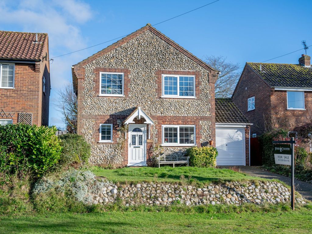 3 bed detached house for sale in Station Road, Great Massingham, King's Lynn PE32, £475,000