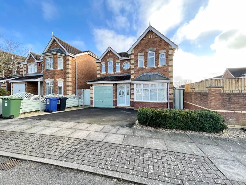 4 bed detached house for sale in Asgard Way, Scartho Top, Grimsby DN33, £255,000
