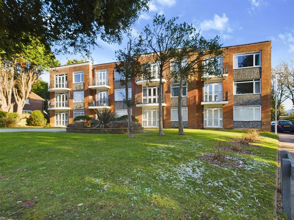 2 bed flat for sale in Berkeley Square, Worthing BN11, £310,000