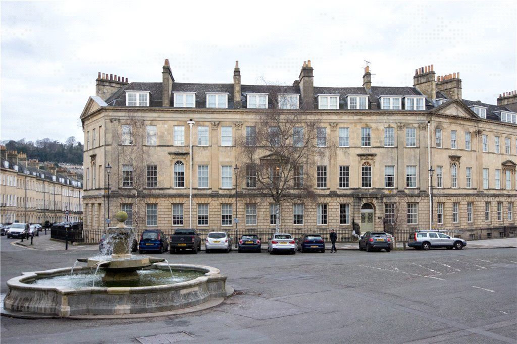 1 bed flat for sale in Connaught Mansions, Great Pulteney Street, Bath BA2, £325,000