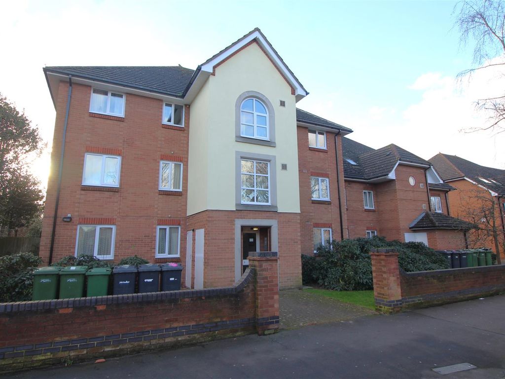 2 bed flat for sale in Stuart Court, Peterborough, Cambs PE1, £115,000