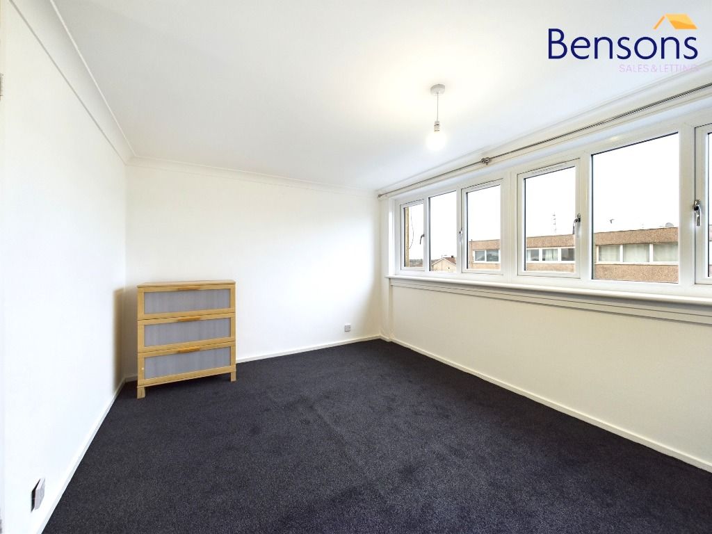 2 bed maisonette to rent in Westwood Square, Westwood, East Kilbride, South Lanarkshire G75, £650 pcm