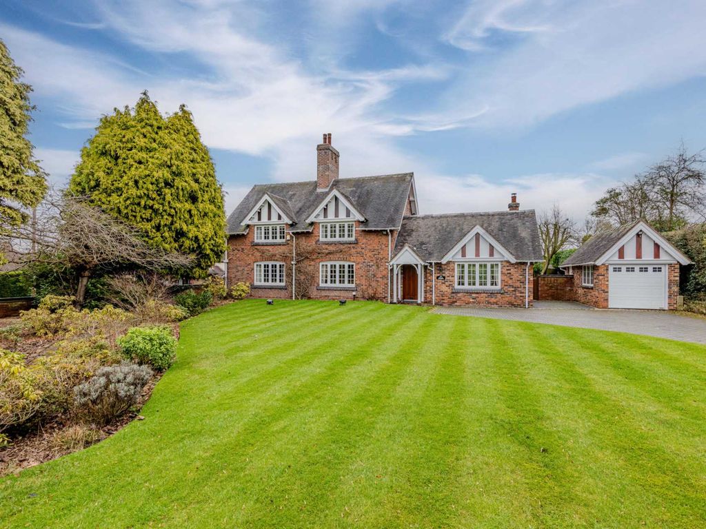4 bed detached house for sale in Barlaston Old Road, Trentham ST4, £800,000