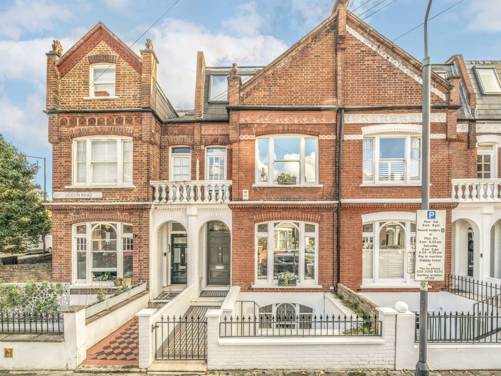 4 bed property for sale in Bovingdon Road, London SW6, £2,500,000