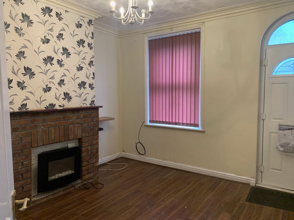 3 bed terraced house to rent in Wellgate, Rotherham S60, £700 pcm
