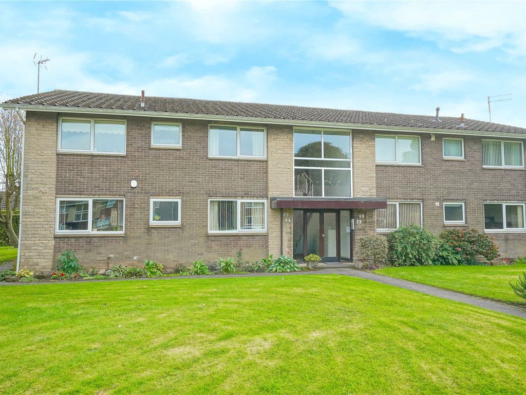 2 bed flat for sale in Moss Close, Wickersley, Rotherham, South Yorkshire S66, £205,000