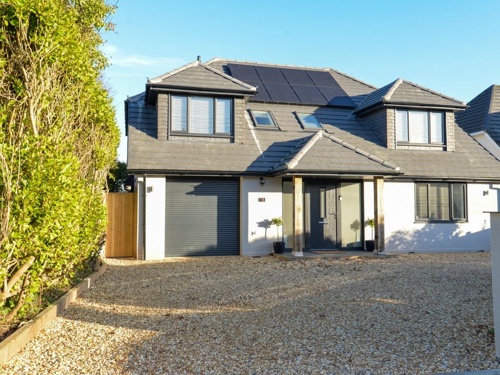 4 bed detached house for sale in Brook Avenue North, New Milton, Hampshire BH25, £1,165,000