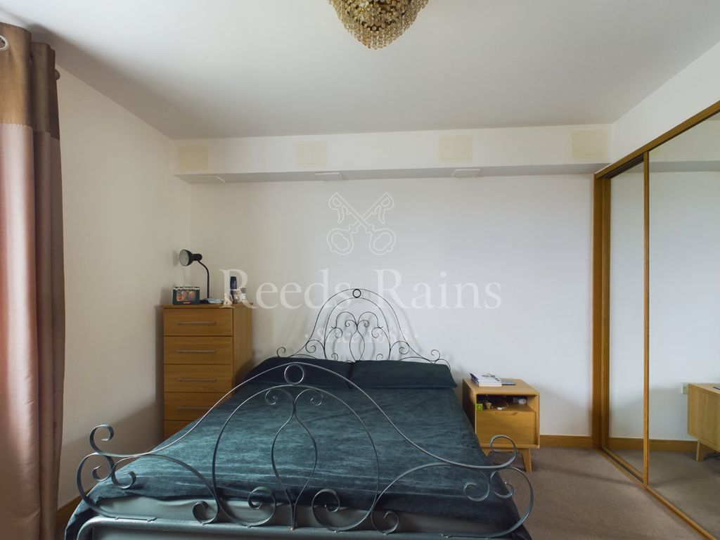 1 bed flat for sale in Salisbury Road, Dartford, Kent DA2, £190,000