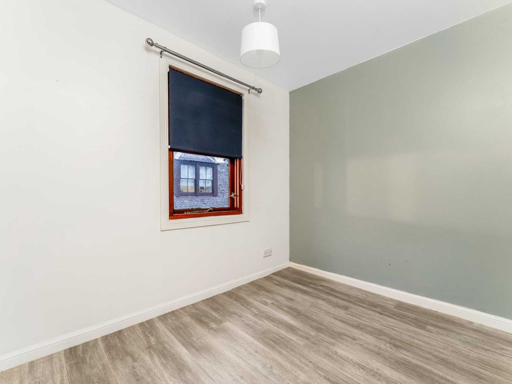 2 bed flat for sale in North Street, Houston PA6, £107,500