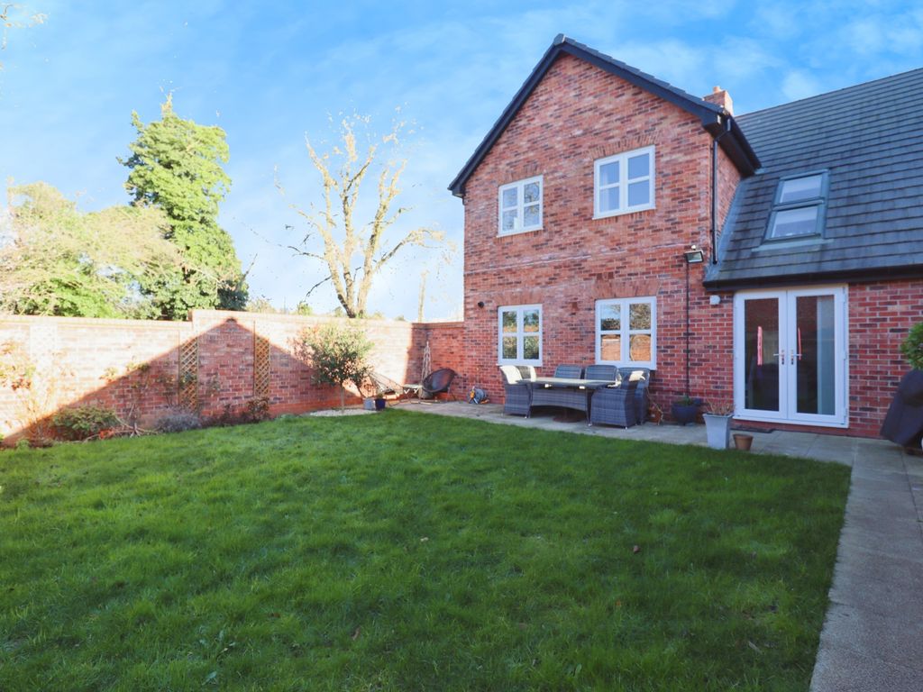 4 bed detached house for sale in Herdwick Close, Long Lawford, Rugby CV23, £450,000