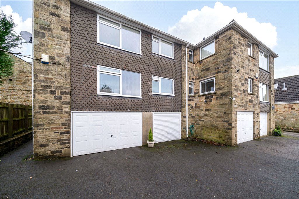 2 bed flat for sale in Churchgate, Bramhope, Leeds, West Yorkshire LS16, £235,000