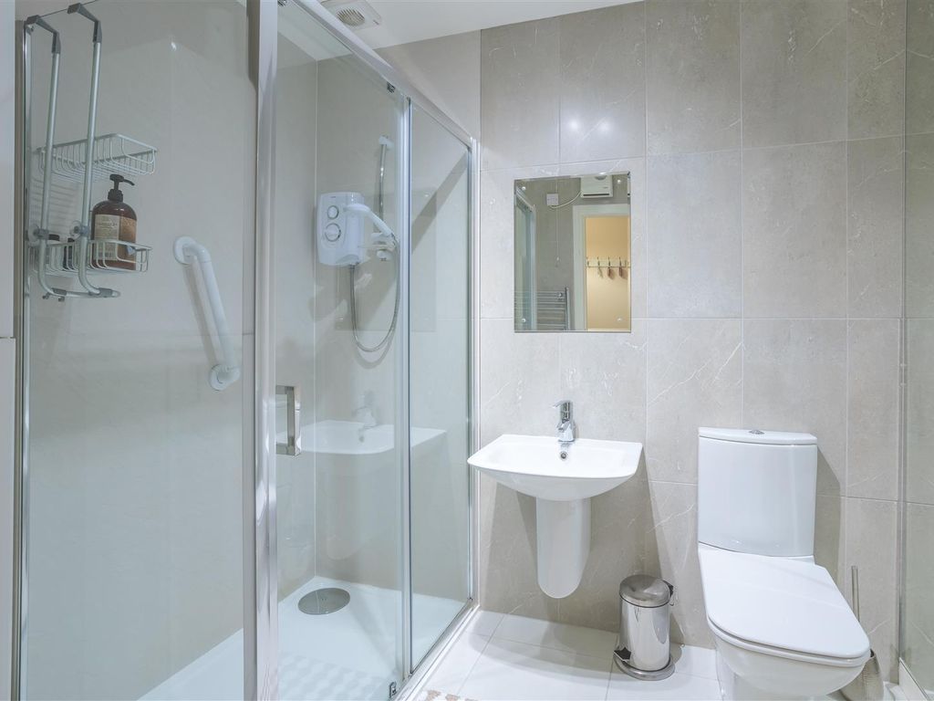 1 bed flat for sale in Tay Street, Perth PH2, £107,500