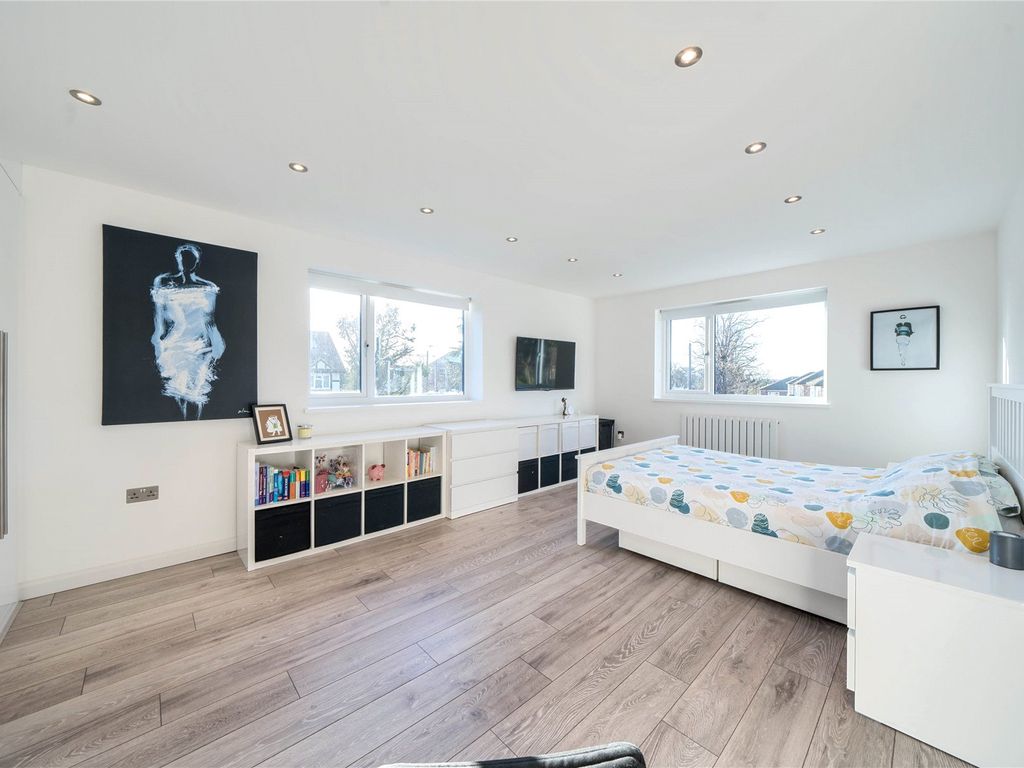 5 bed detached house for sale in Southborough Road, Bromley BR1, £1,500,000