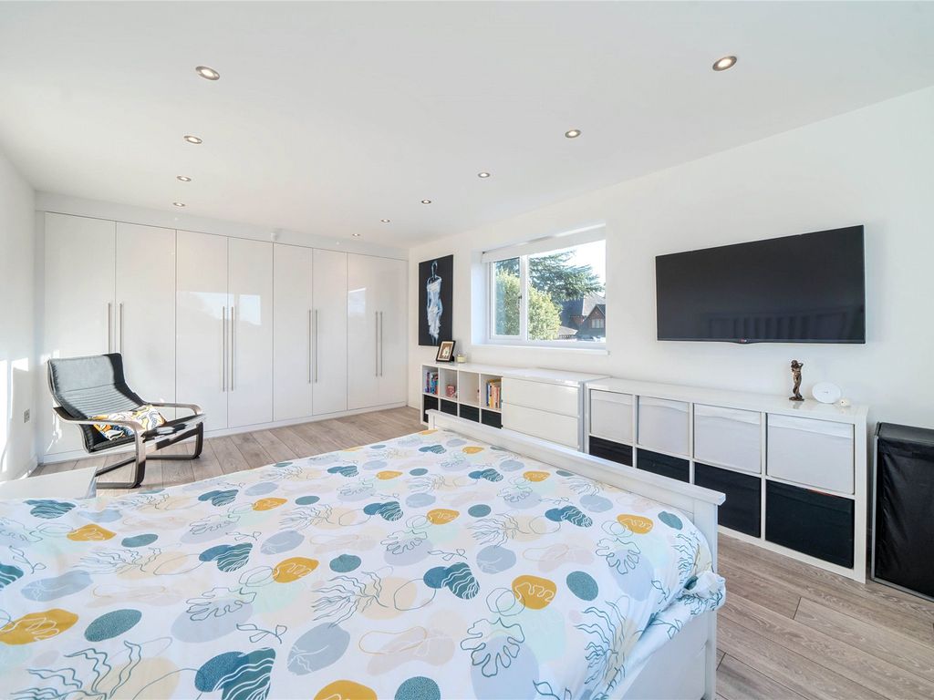 5 bed detached house for sale in Southborough Road, Bromley BR1, £1,500,000