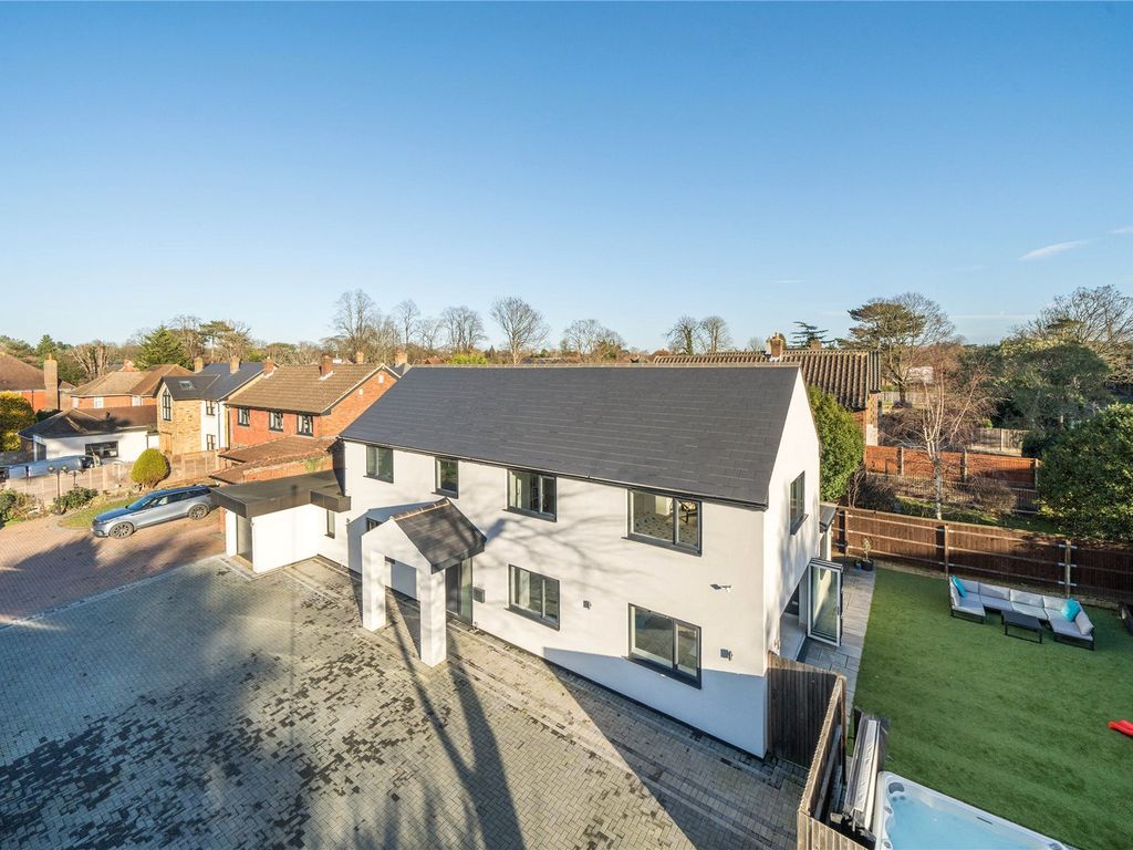 5 bed detached house for sale in Southborough Road, Bromley BR1, £1,500,000