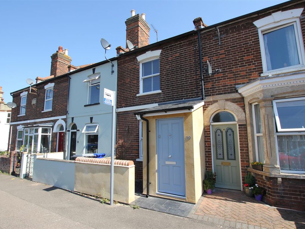 2 bed terraced house for sale in Cheveley Road, Newmarket CB8, £250,000