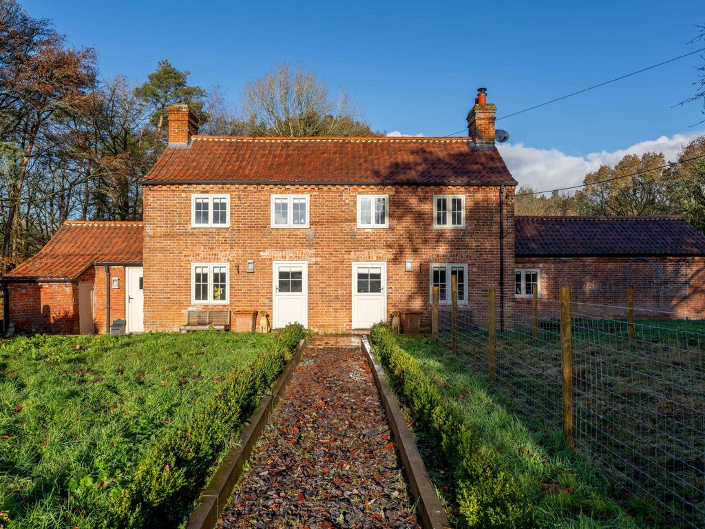 3 bed detached house for sale in The Dyes, Hindolveston, Dereham NR20, £750,000