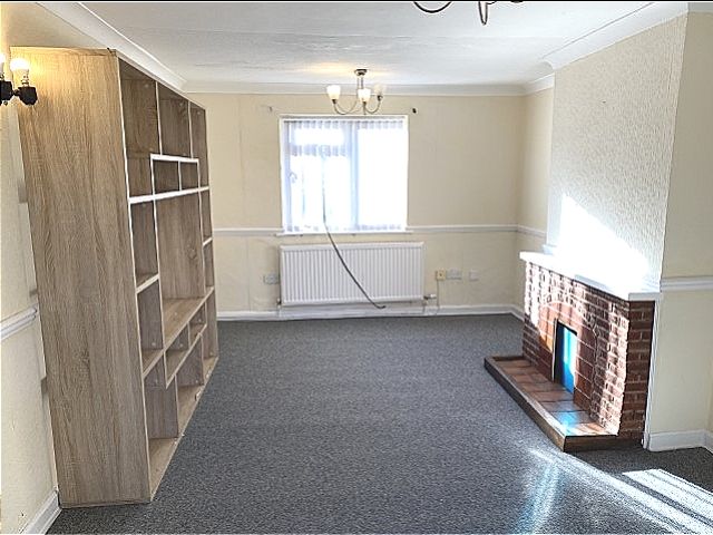 3 bed semi-detached house to rent in Cornwall Road, Tettenhall, Wolverhampton WV6, £895 pcm