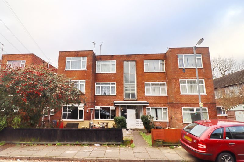 1 bed flat for sale in Baguley Crescent, Middleton, Manchester M24, £75,000
