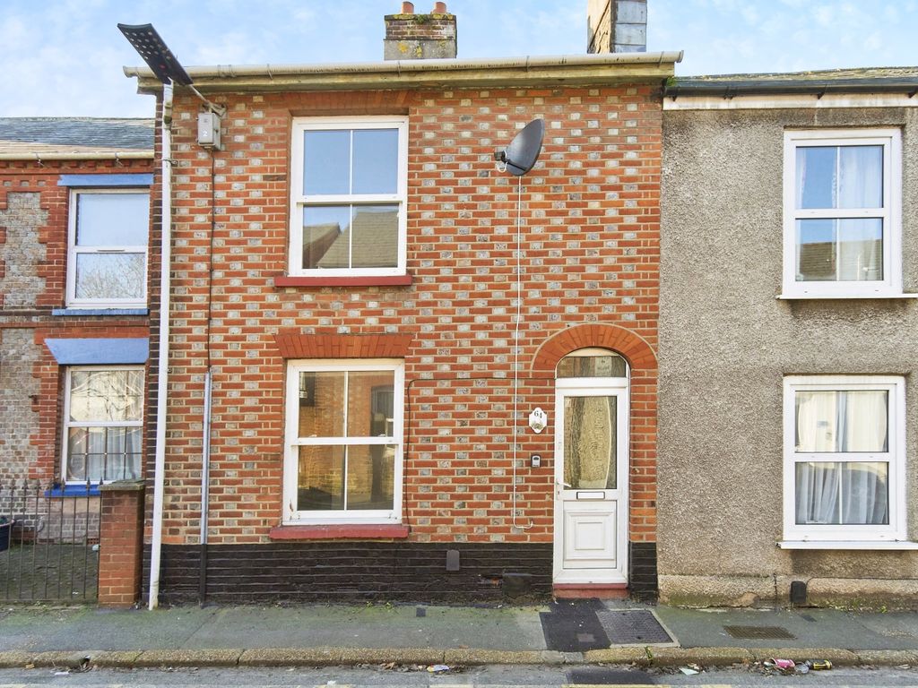 3 bed terraced house for sale in New Street, Newport, Isle Of Wight PO30, £180,000