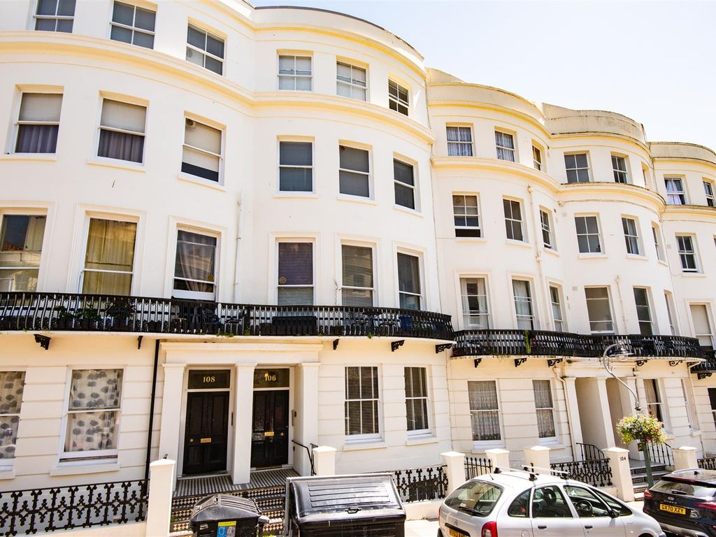 1 bed flat to rent in Lansdowne Place, Hove BN3, £1,175 pcm