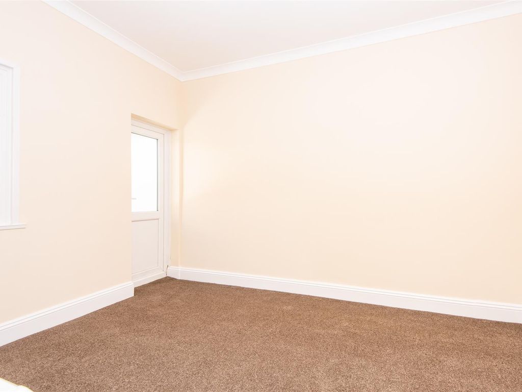 1 bed flat to rent in Lansdowne Place, Hove BN3, £1,175 pcm