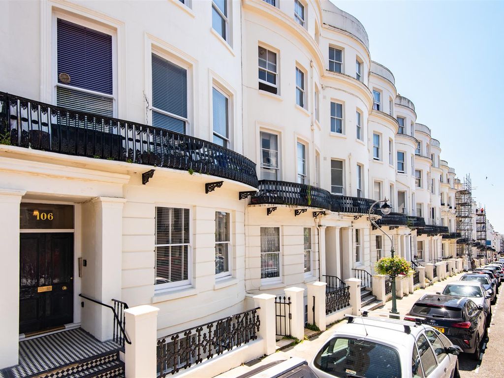 1 bed flat to rent in Lansdowne Place, Hove BN3, £1,175 pcm