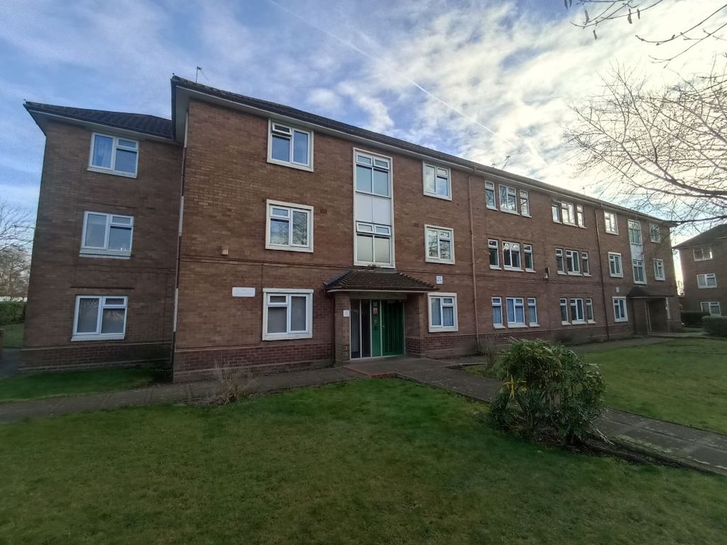 1 bed flat for sale in 48 Sneyd Hall Close, Walsall WS3, £5,000