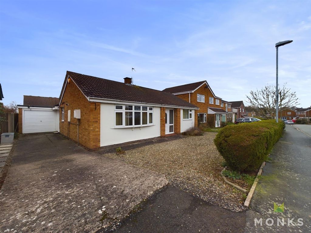 3 bed detached bungalow for sale in Christchurch Drive, Bayston Hill, Shrewsbury SY3, £335,000