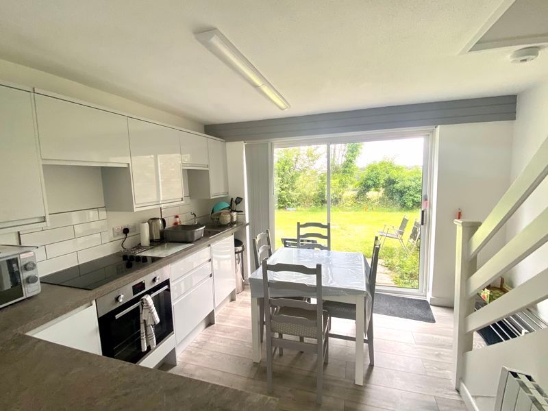 2 bed end terrace house for sale in Newquay TR8, £55,000