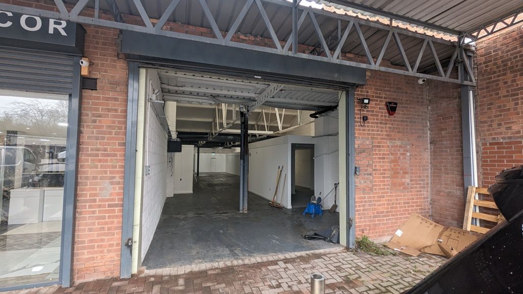 Warehouse to let in Stoney Stanton Road, Coventry CV1, £29,999 pa