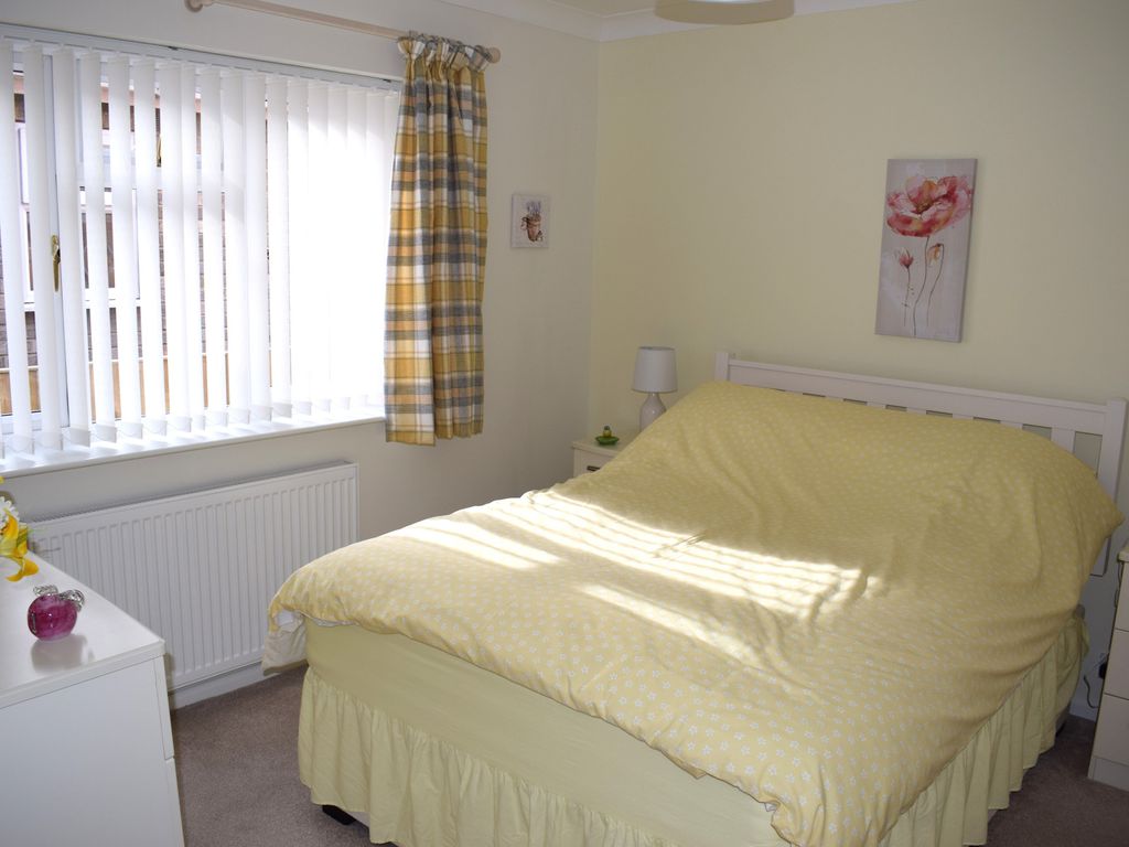3 bed bungalow for sale in Grammar School Road, Brigg DN20, £310,000