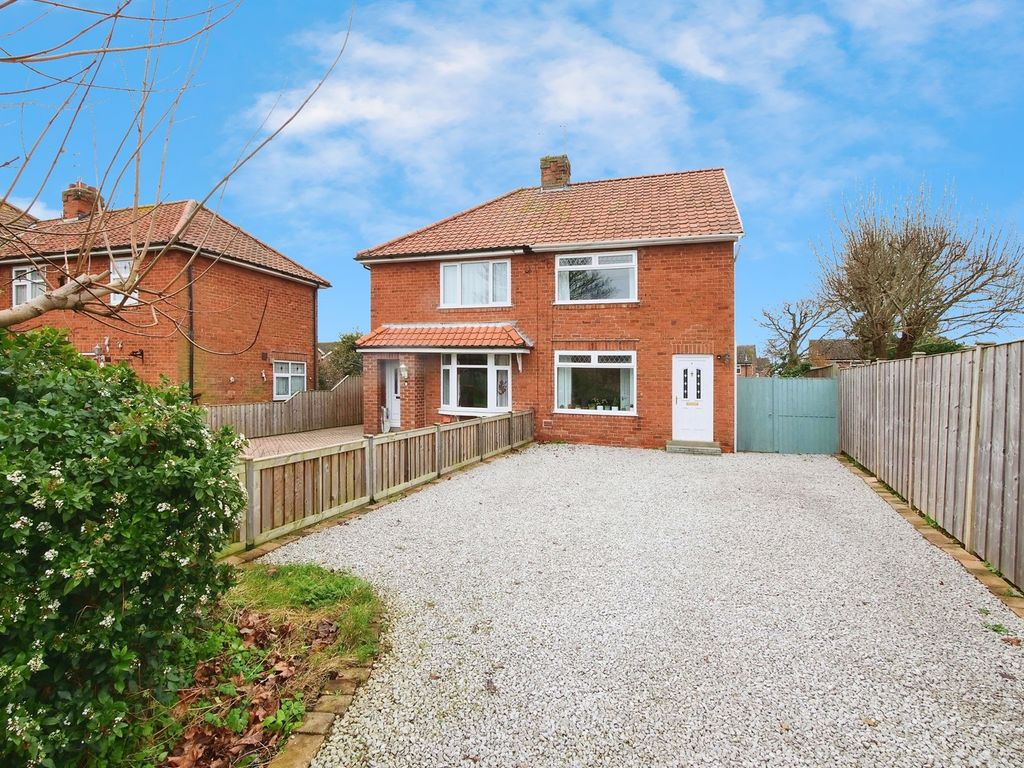 3 bed semi-detached house for sale in Carlton Cottages, Wigginton, York YO32, £325,000