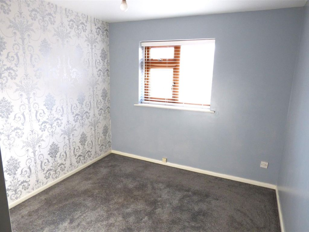2 bed property to rent in Tanner Close, Barrs Court, Bristol BS30, £1,300 pcm