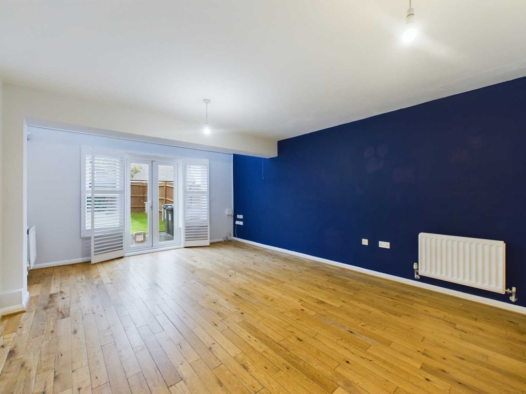 4 bed property for sale in White Lion Street, Apsley HP3, £480,000